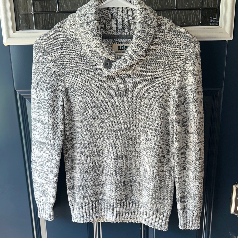 Urban Pipeline Knit Sweater in Black and White